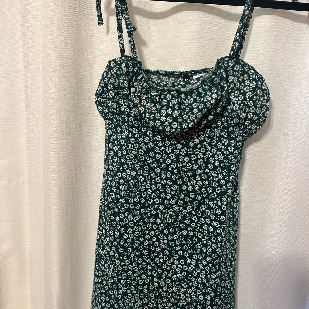 H&M Green Floral Mini Dress